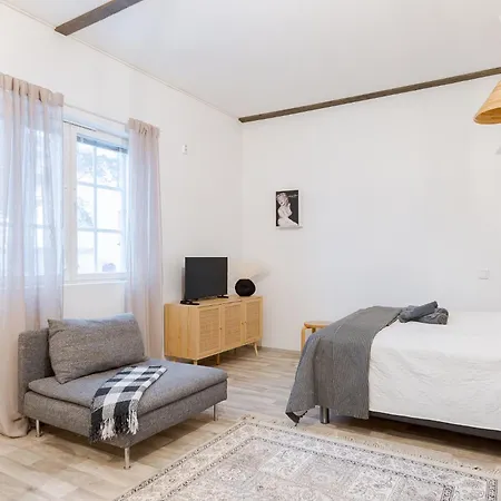 Viihtyisae Yksioe Idylisessae Pispalassa Apartment